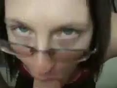 Adorable and nerdy pawg wife blowing wang with big whoppers